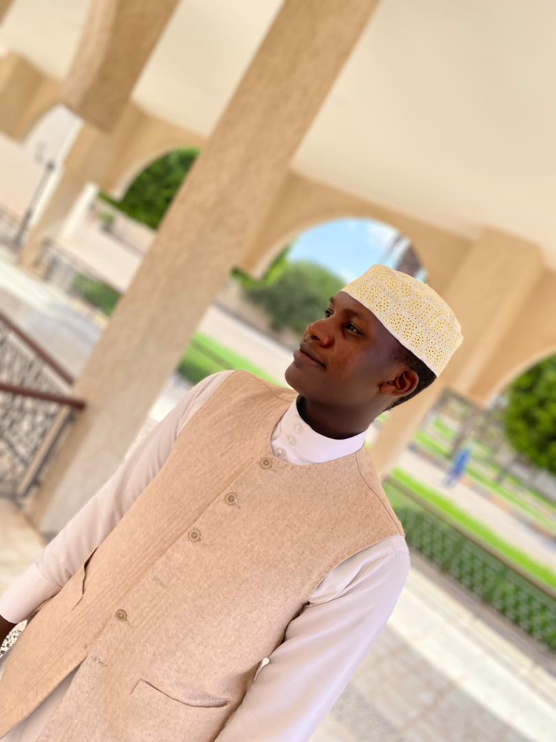 Teacher Fatima Khan Photo